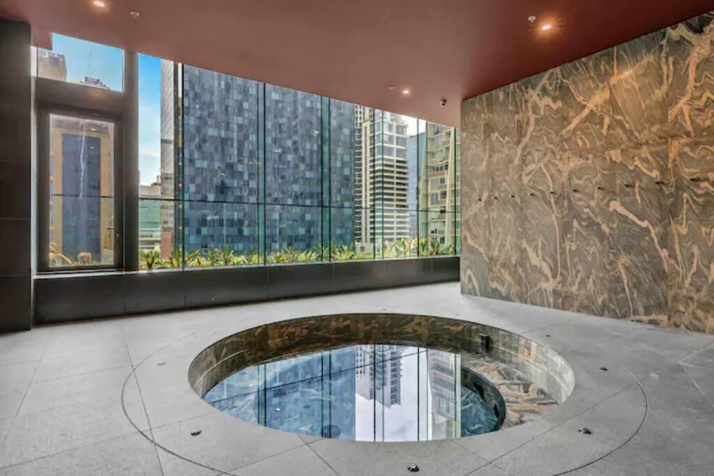 Comfy 2 Bed Apartment In The Heart Of 墨尔本 外观 照片