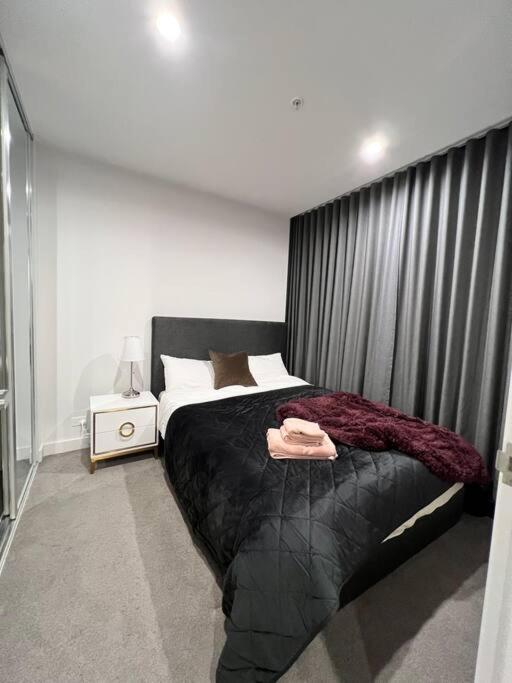 Comfy 2 Bed Apartment In The Heart Of 墨尔本 外观 照片